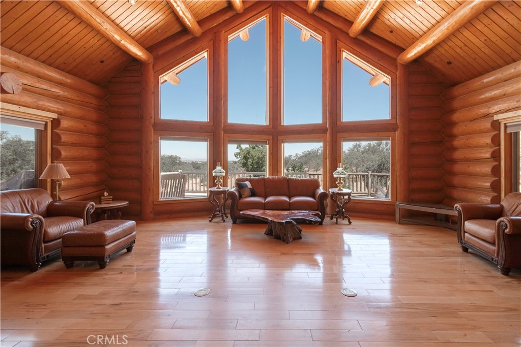 Creston(60) - Residential