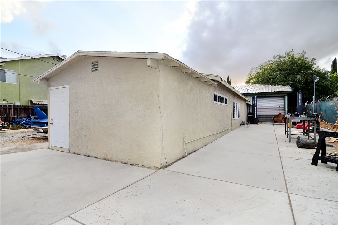 7127 Yolanda Avenue