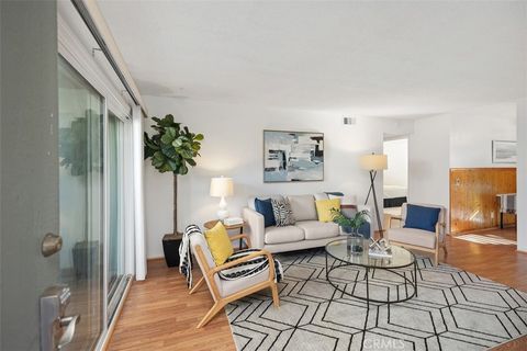 23300 #5 Orange 5 Lake Forest CA 92630