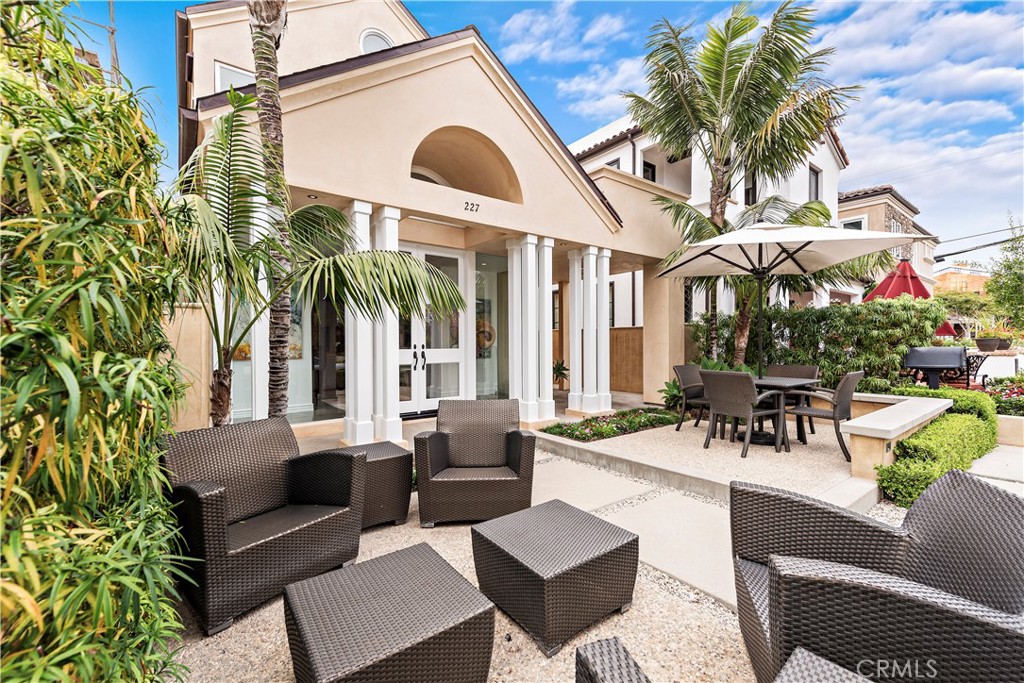 Corona del Mar South of PCH (CDMS) - Residential