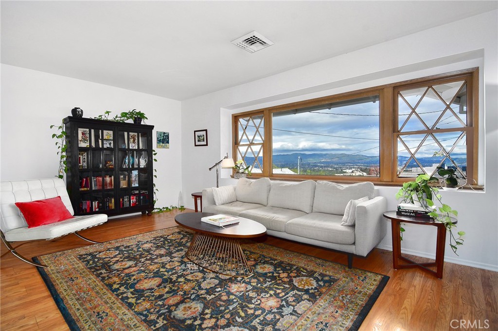 Photo 6 of 38 of 22434 Venido Road house