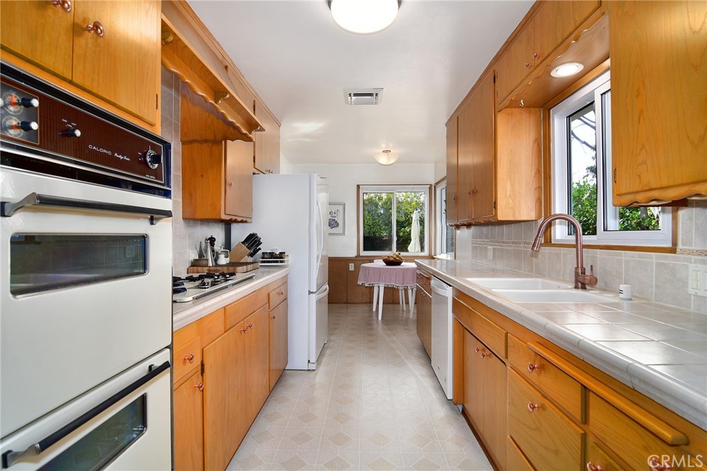 Photo 11 of 38 of 22434 Venido Road house