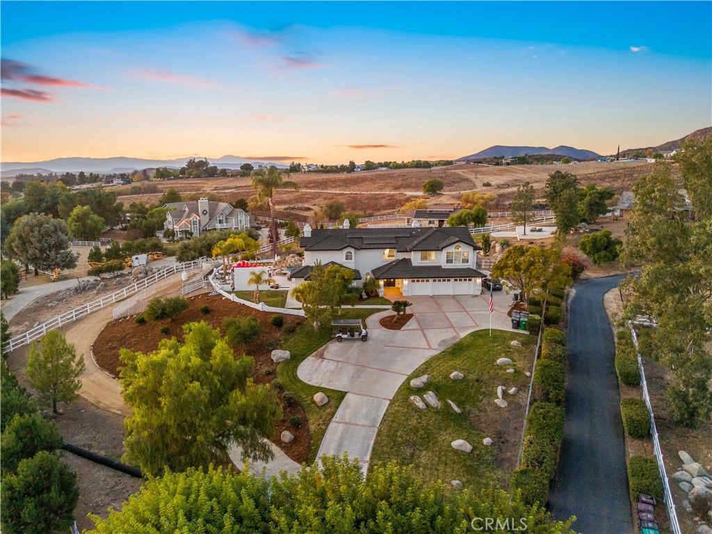 38901 Avenida Arriba