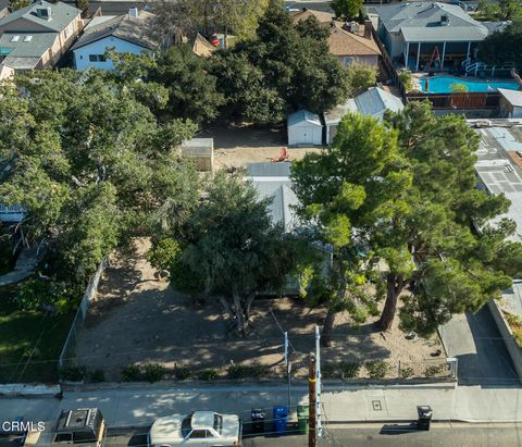 A home in Sunland