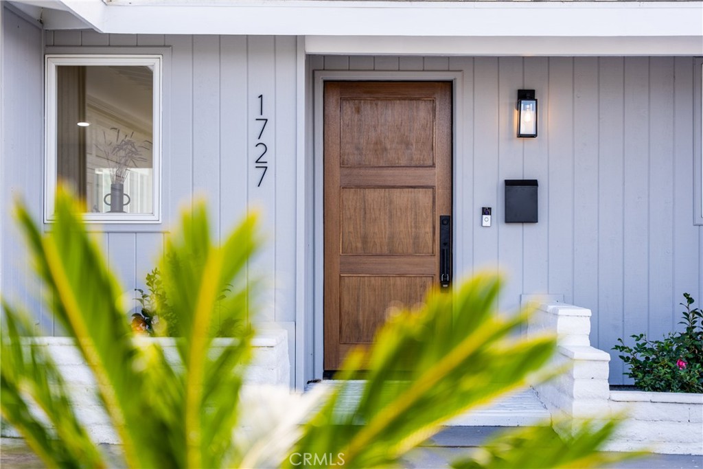 1727 Labrador Drive
