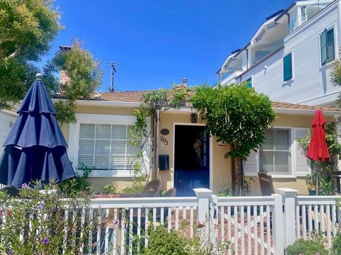 Photo of 203 Amethyst Avenue, Newport Beach, CA 92662 (MLS # OC23131244)