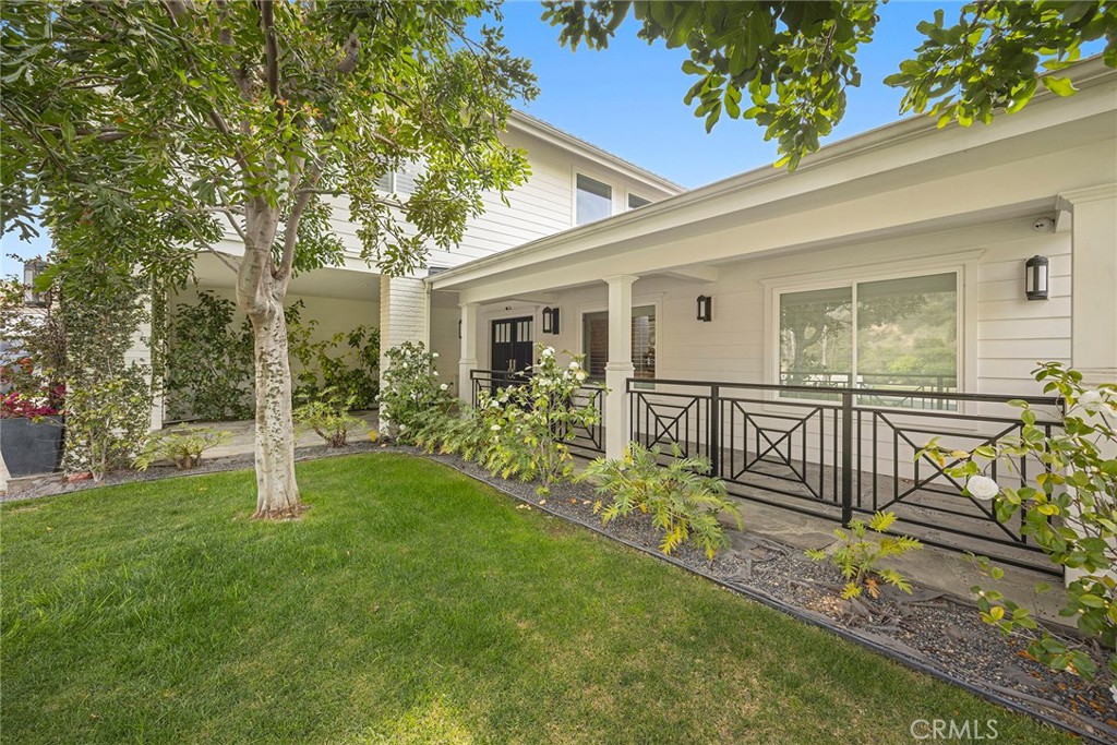 6452 Acacia Lane