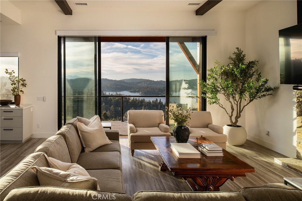 Arrowhead Woods (AWHW) - Residential