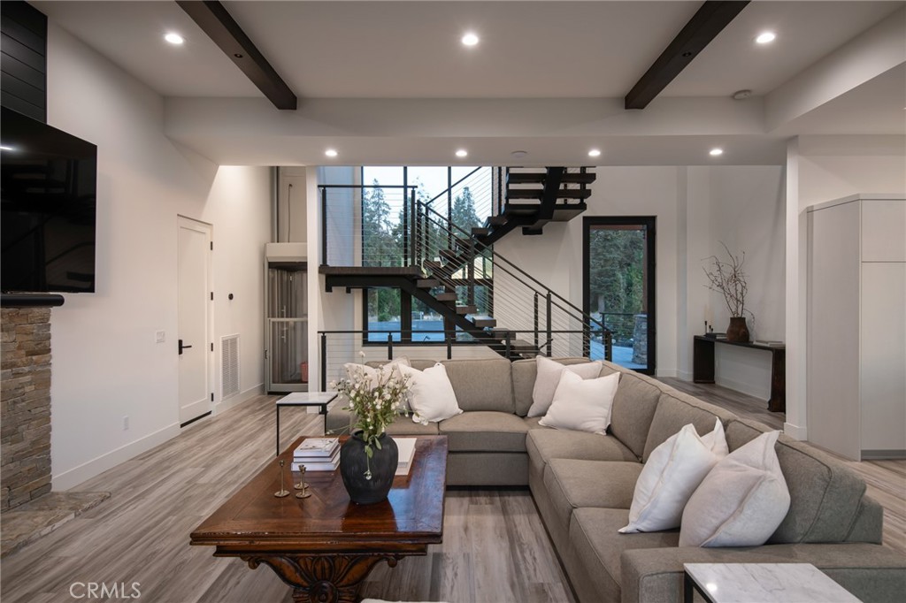 Arrowhead Woods (AWHW) - Residential