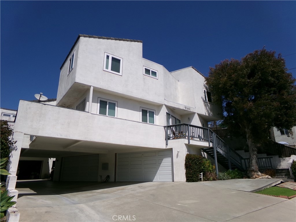 210 W Escalones A,B,C