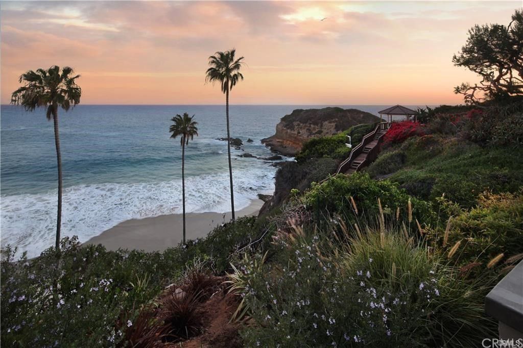 listing image 130729828245070084573