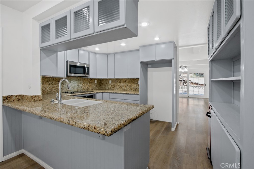 Country Club I (ICC1) - Residential Lease