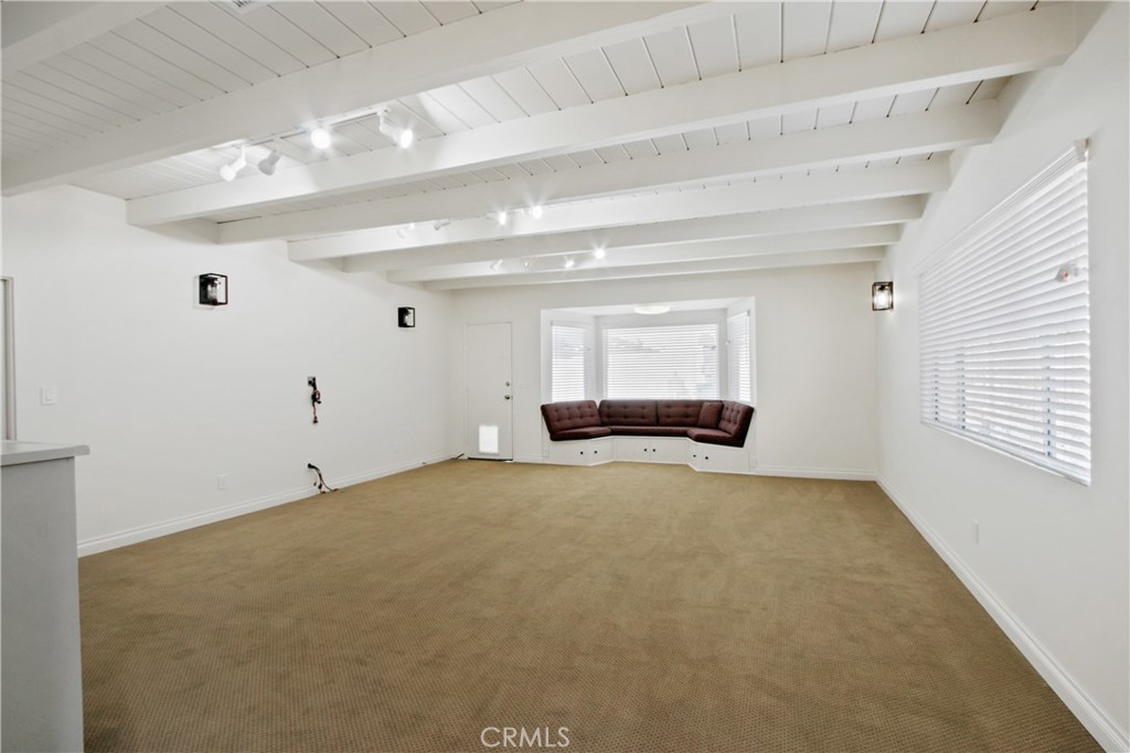 Country Club I (ICC1) - Residential Lease