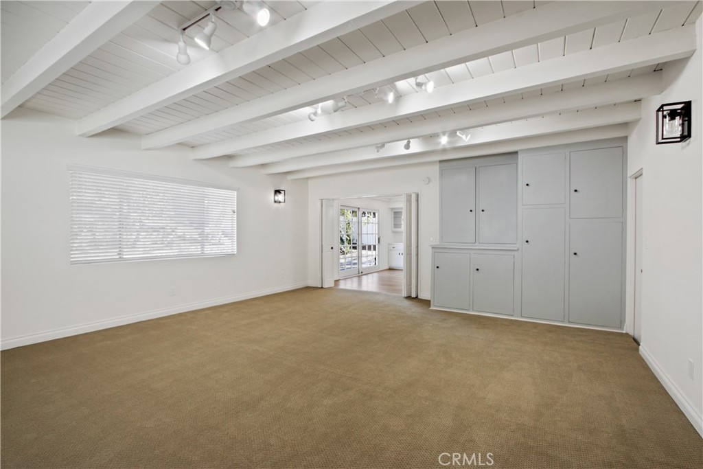 Country Club I (ICC1) - Residential Lease