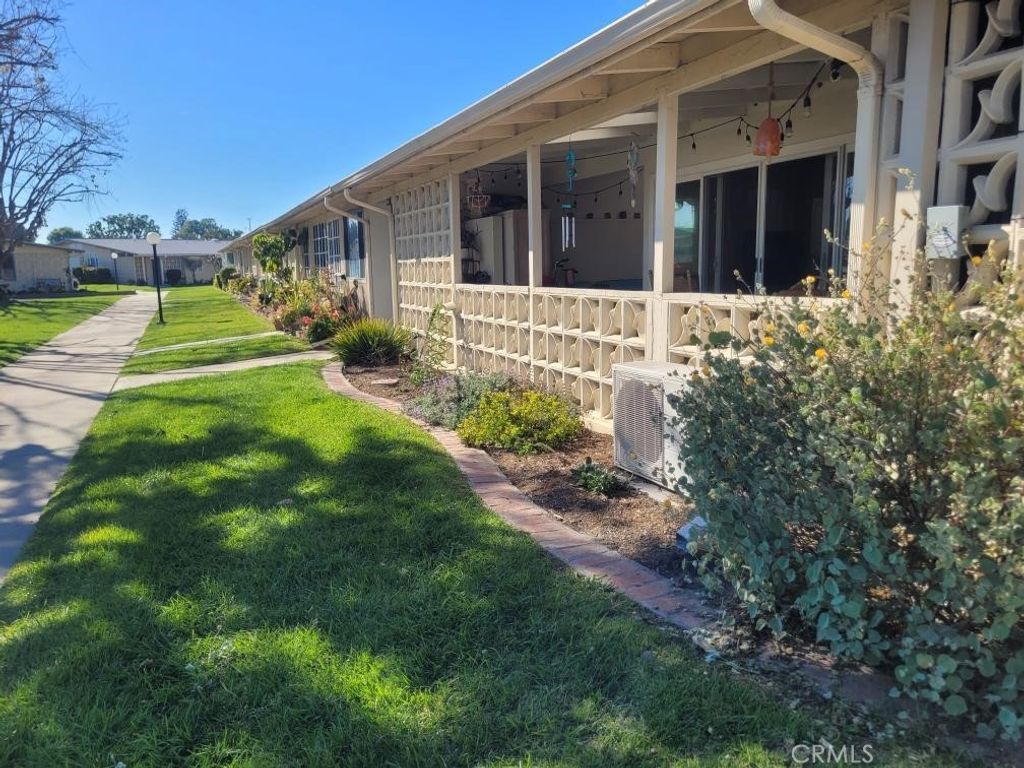 listing image 0