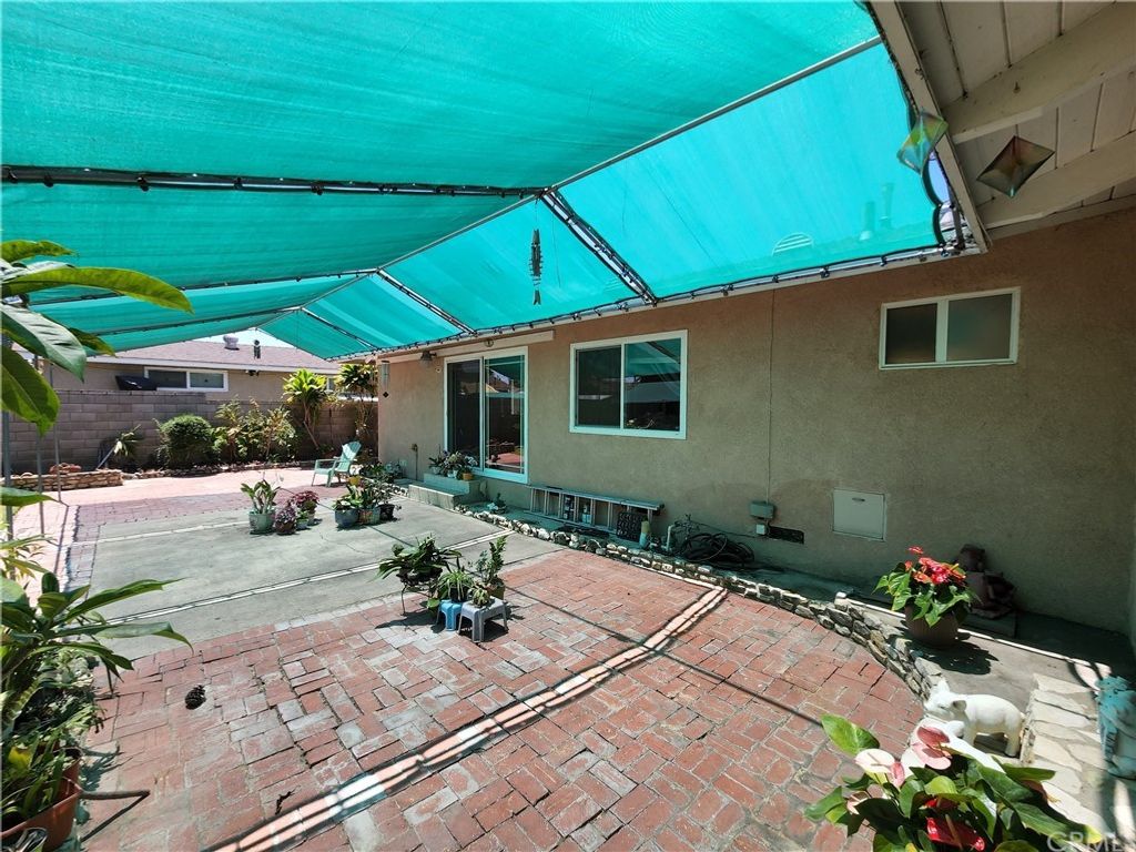 listing image 130720809821323854873