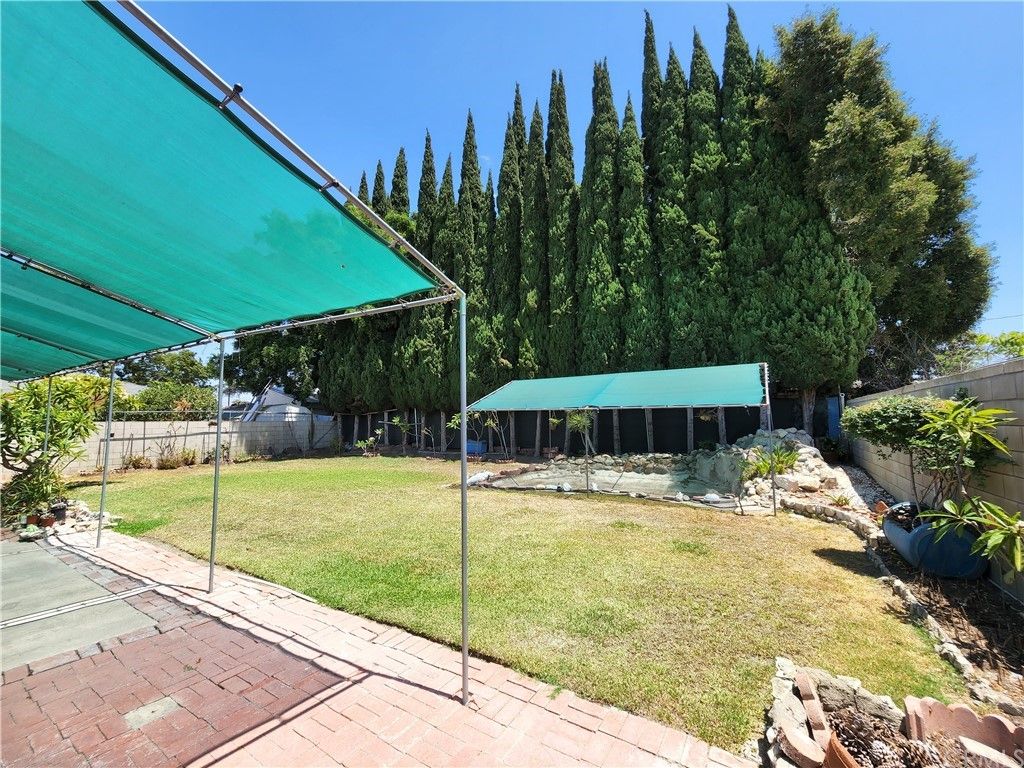 listing image 130720342813716451931