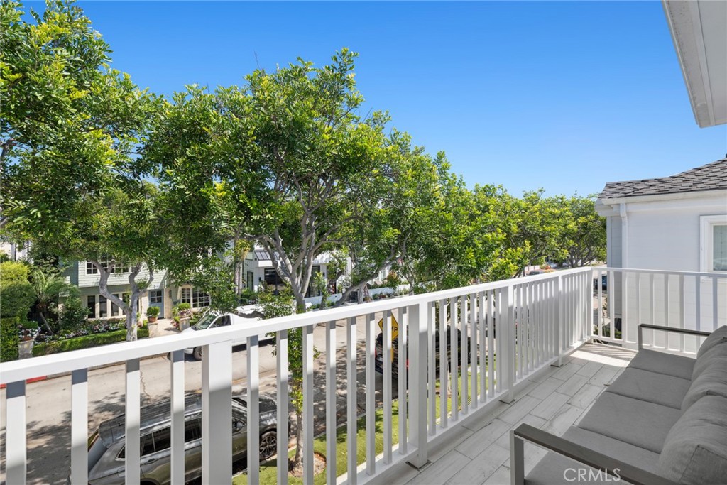 Balboa Peninsula Point (BLPP) - Residential