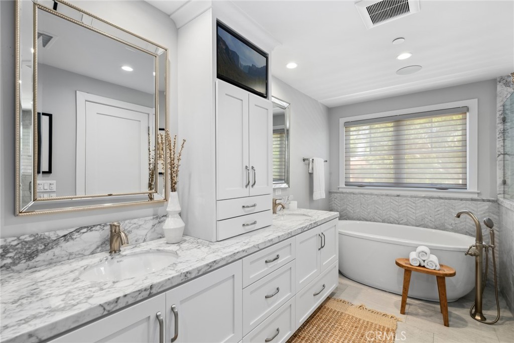 Balboa Peninsula Point (BLPP) - Residential