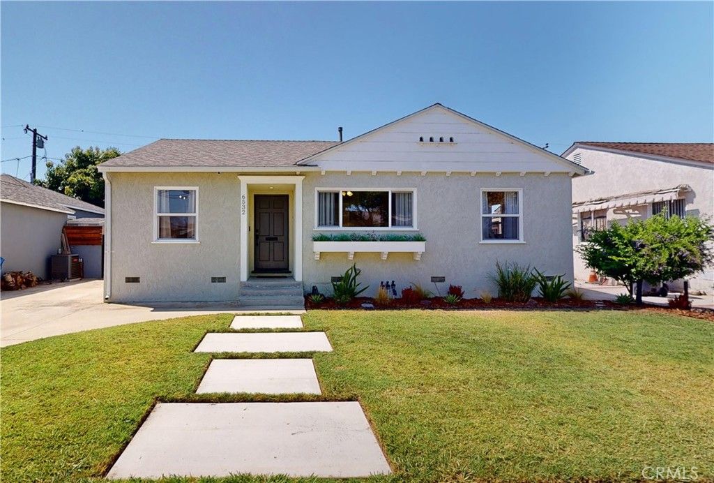 listing image 130724846278877001463