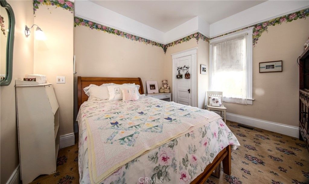 listing image 130729034386053063363