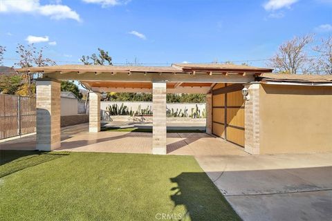 A home in Lake Elsinore