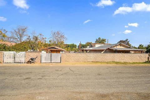 A home in Lake Elsinore