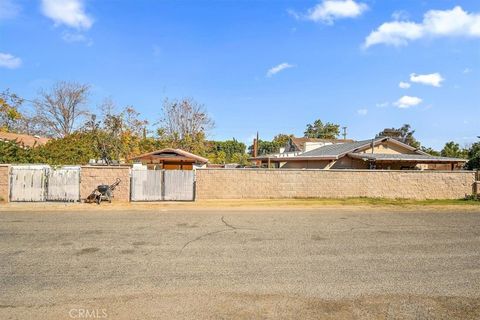 A home in Lake Elsinore