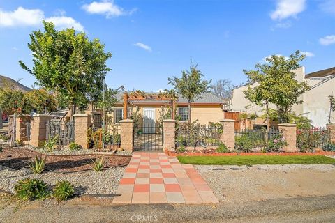 A home in Lake Elsinore