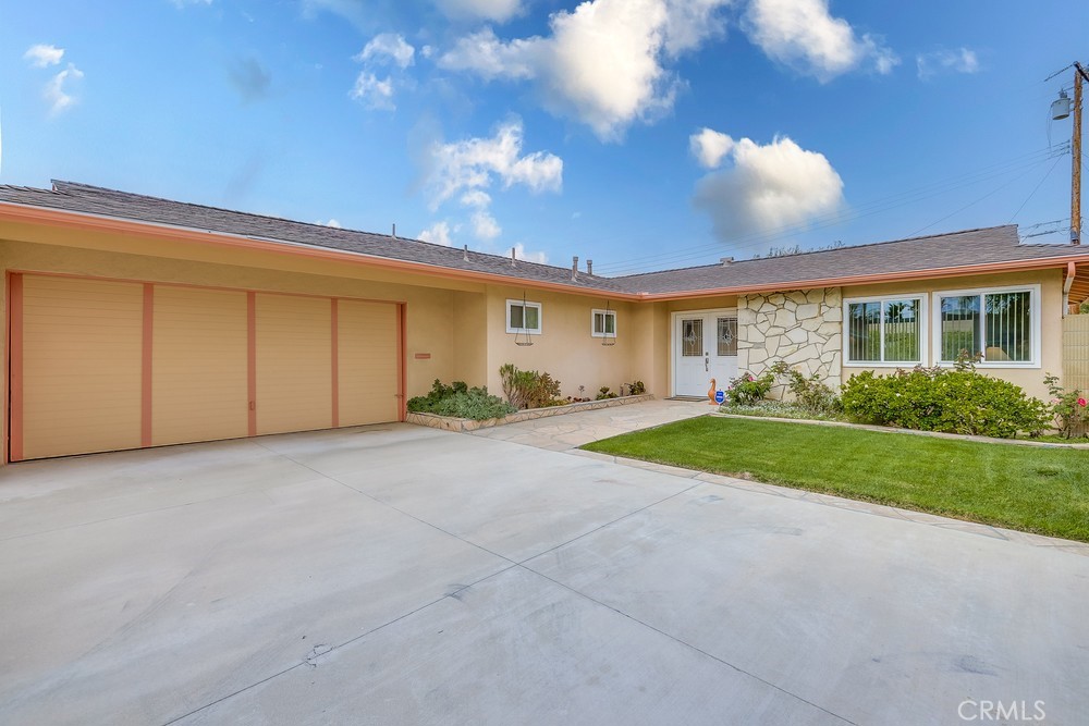 6531 esta circle