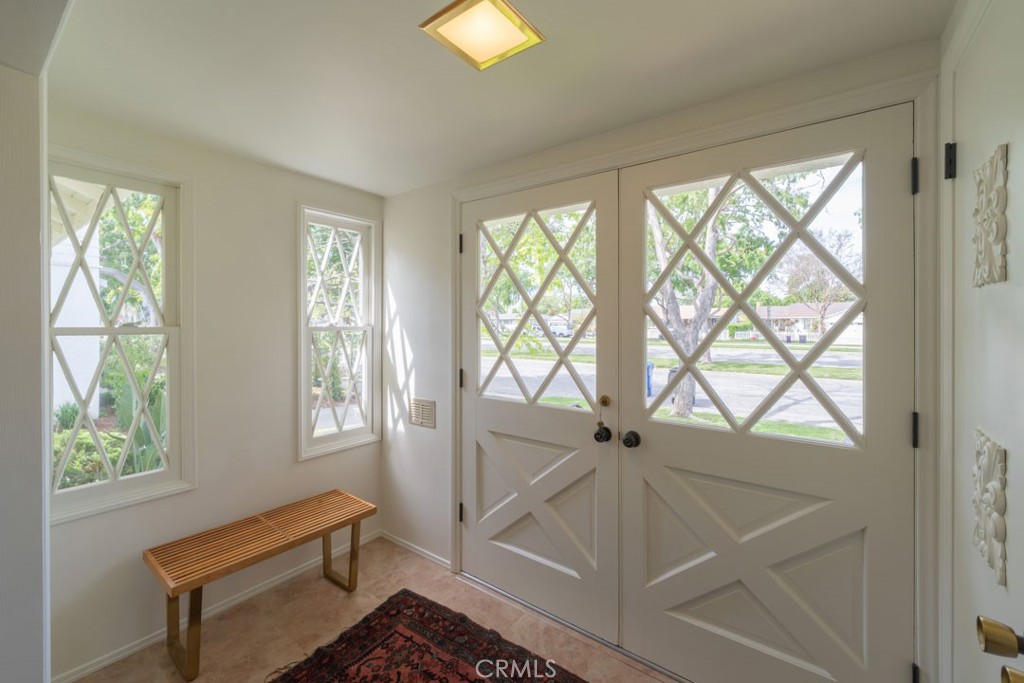 2038 Studebaker Road