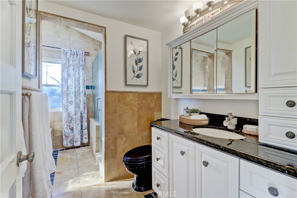 ,Bluff Heights - Residential