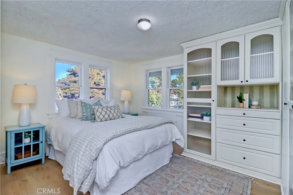 ,Bluff Heights - Residential