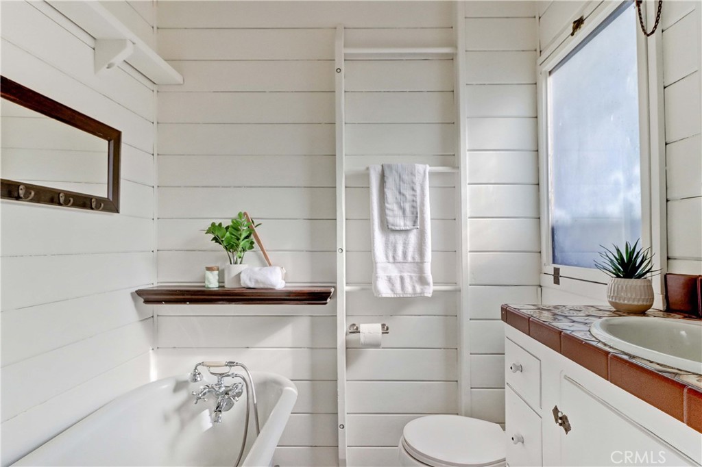 ,Bluff Heights - Residential