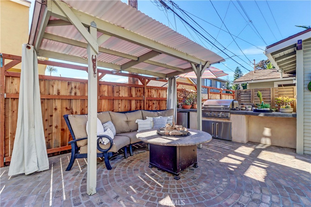 ,Bluff Heights - Residential