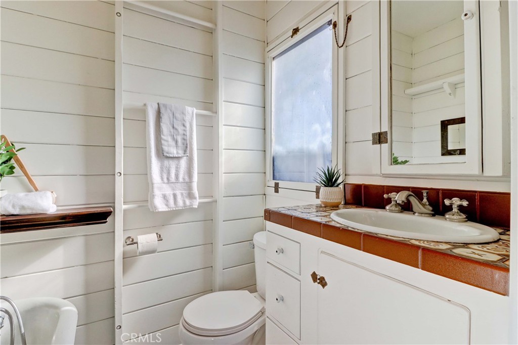 ,Bluff Heights - Residential