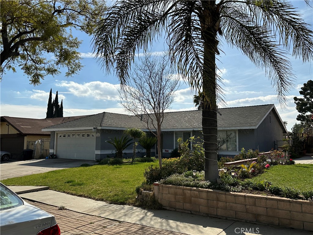 Photo 2 of 6 of 7640 Tangelo Avenue house