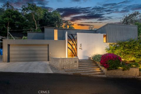 A home in Studio City