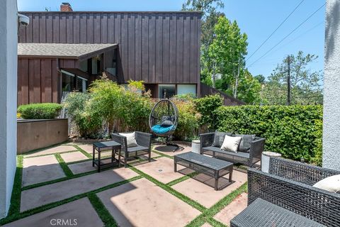 A home in Studio City