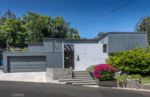 A home in Studio City