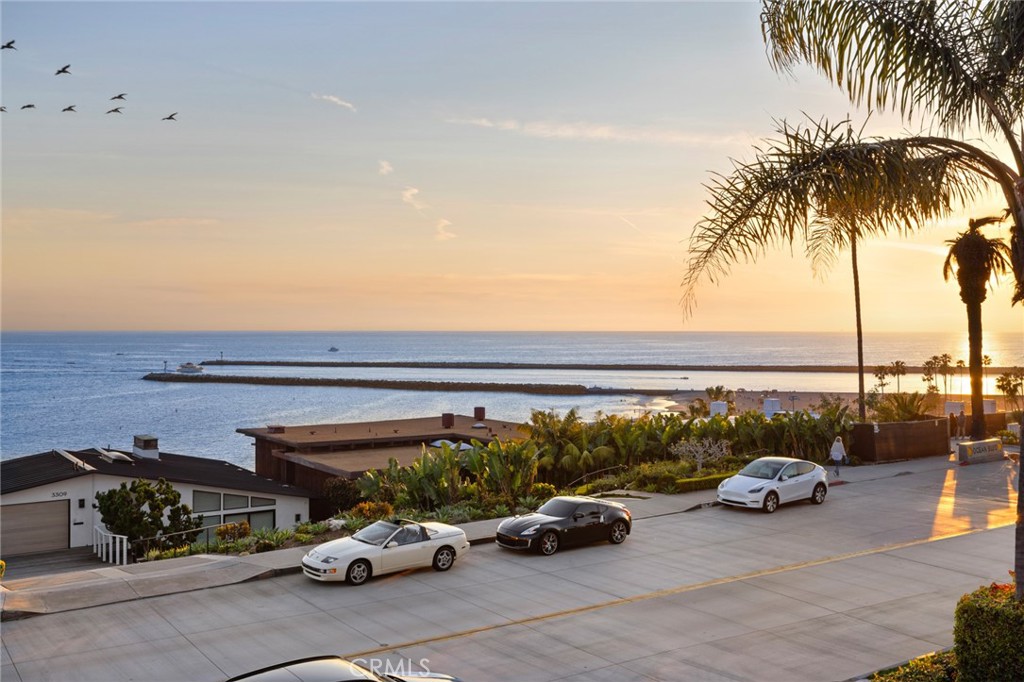 Corona del Mar South of PCH (CDMS) - Residential