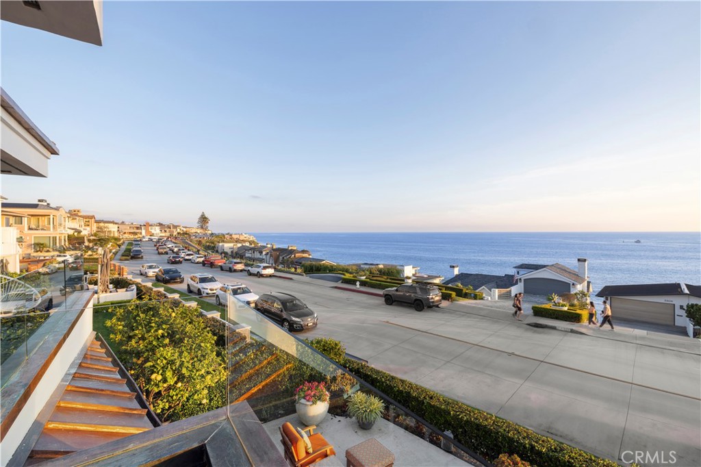 Corona del Mar South of PCH (CDMS) - Residential