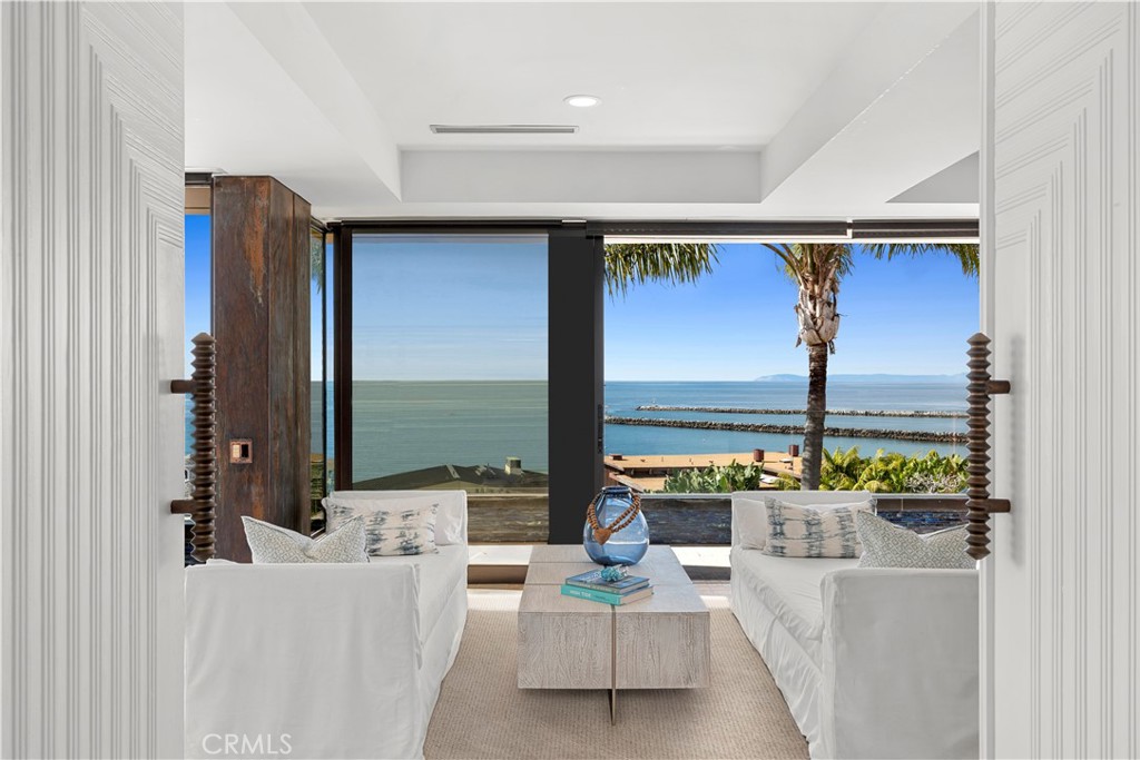 Corona del Mar South of PCH (CDMS) - Residential