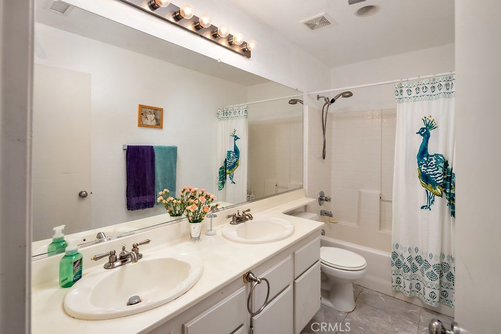 listing image 130726580981890211853