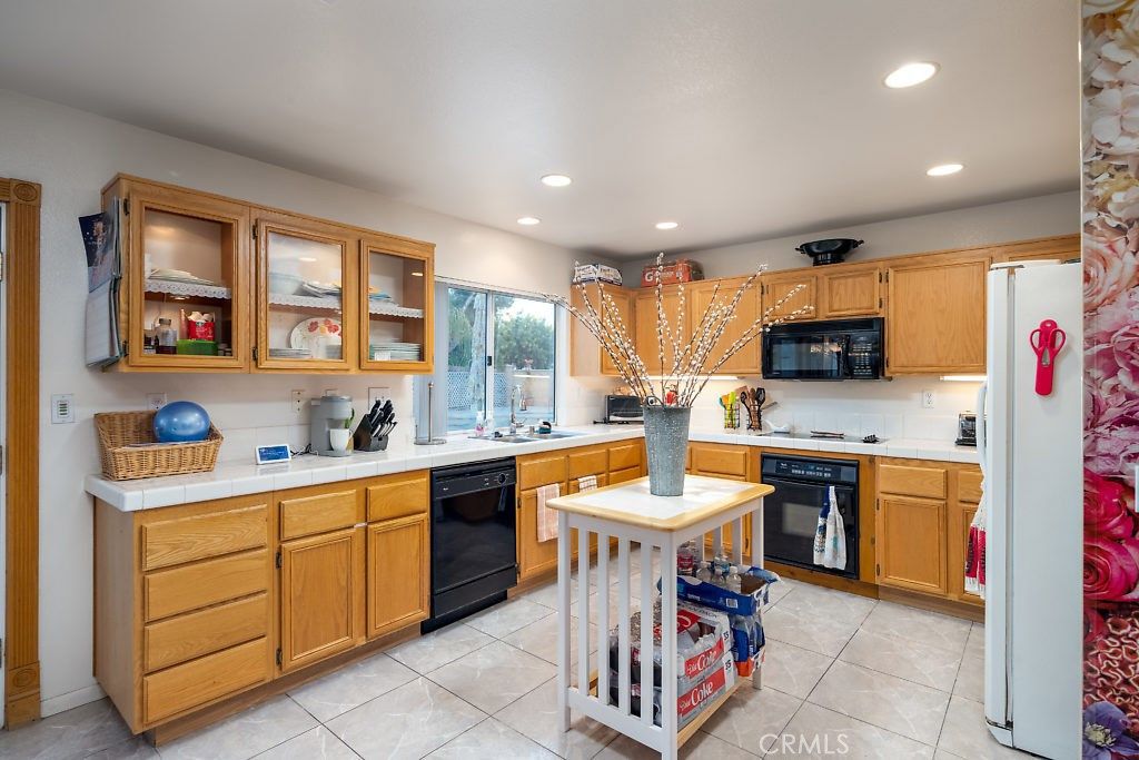 listing image 130727442400586446208