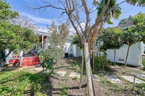 A home in La Crescenta