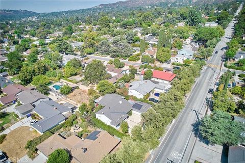 A home in La Crescenta