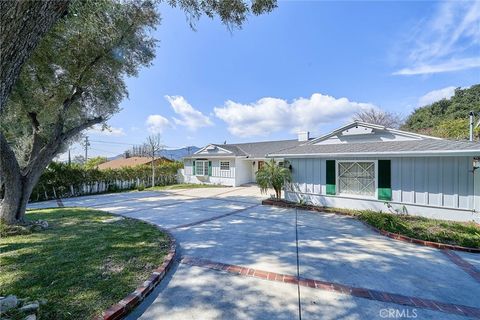 A home in La Crescenta