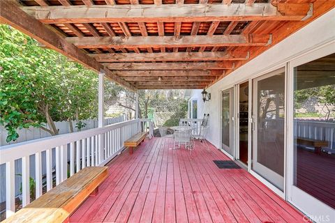 A home in La Crescenta