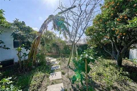 A home in La Crescenta